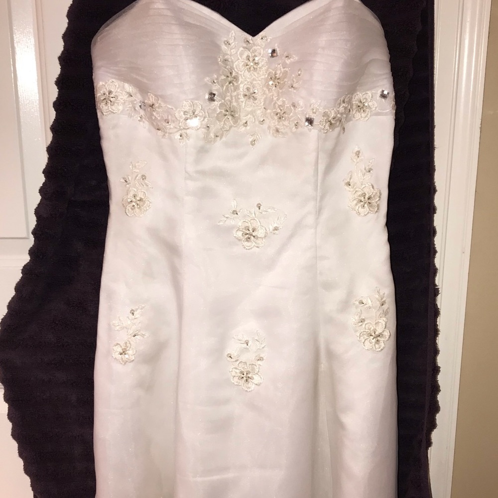 Wedding dress
